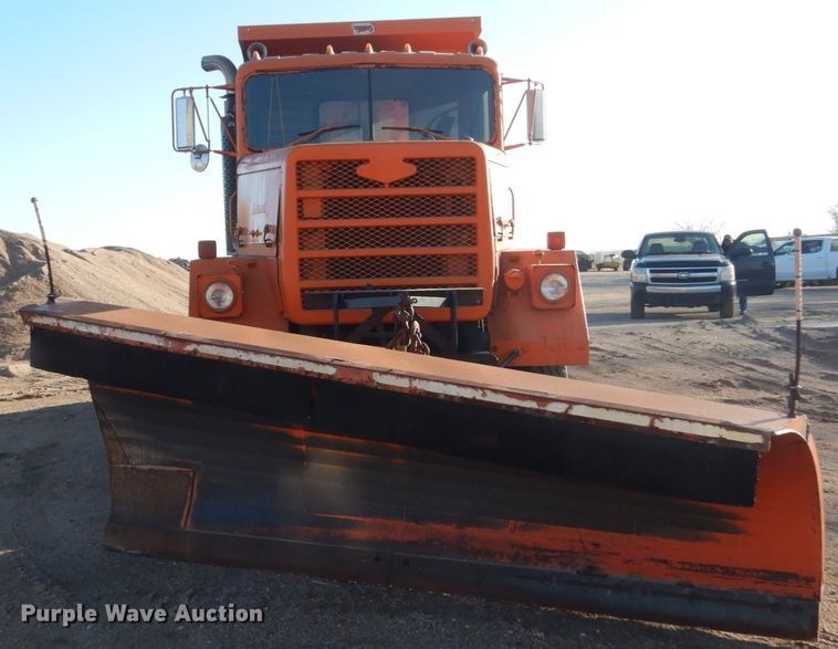 image for item EC9238 1979 Am General M918 dump truck
