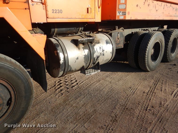 image for item EC9238 1979 Am General M918 dump truck