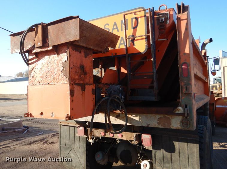 image for item EC9238 1979 Am General M918 dump truck