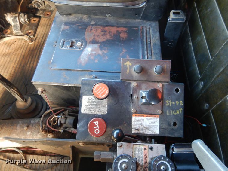 image for item EC9238 1979 Am General M918 dump truck