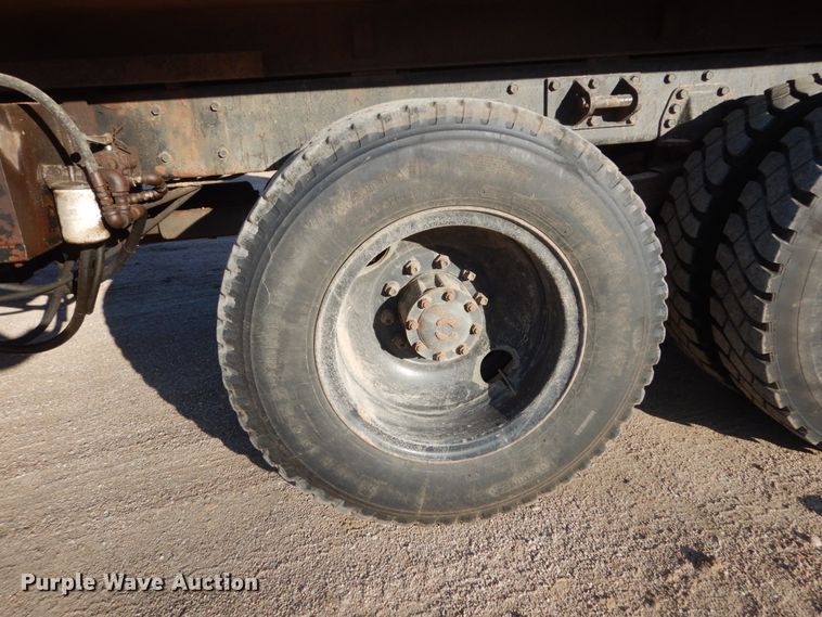 image for item EC9238 1979 Am General M918 dump truck