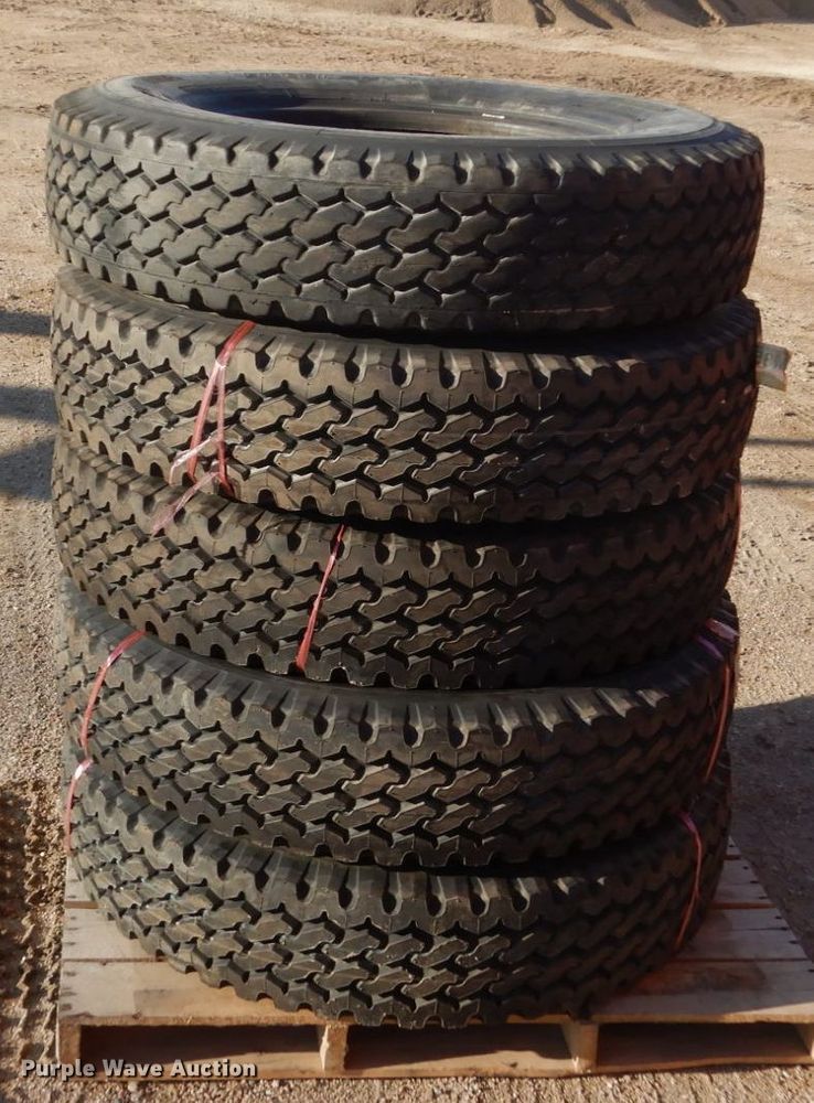 image for item EC9238 1979 Am General M918 dump truck