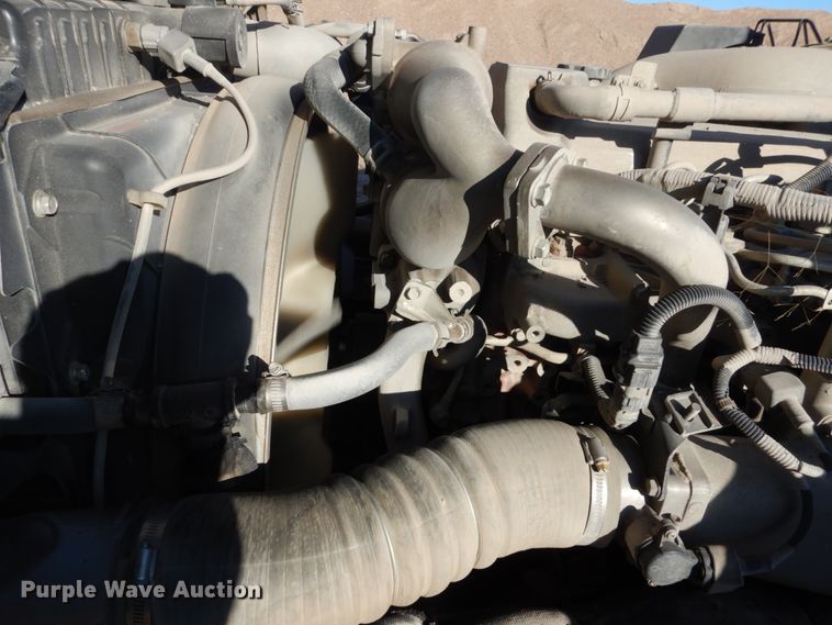 image for item EC9239 2010 UD 3300 truck with Rosco RA-400 patcher