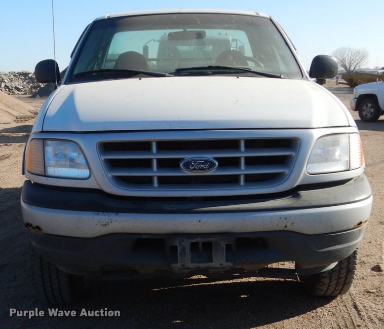 image for item EC9240 1999 Ford F150 pickup truck