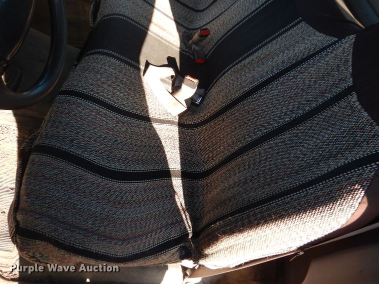 image for item EC9240 1999 Ford F150 pickup truck