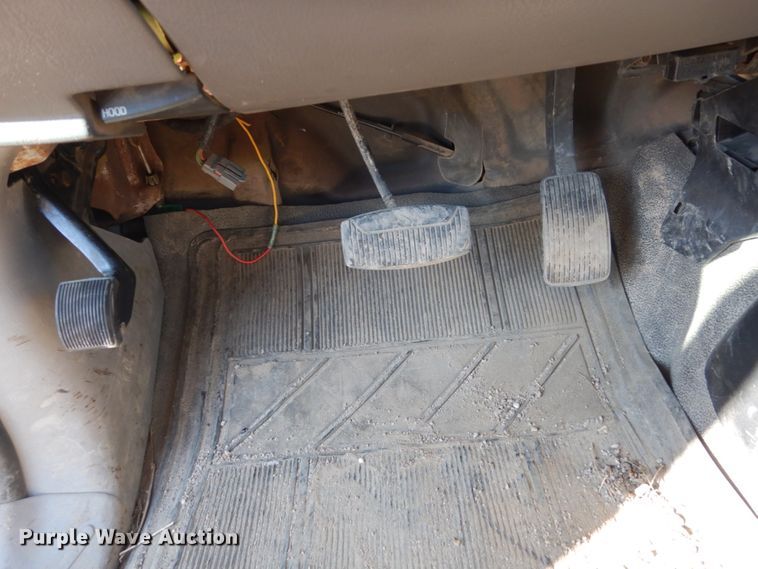 image for item EC9240 1999 Ford F150 pickup truck