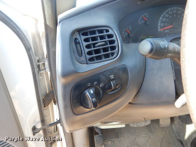 image for item EC9240 1999 Ford F150 pickup truck