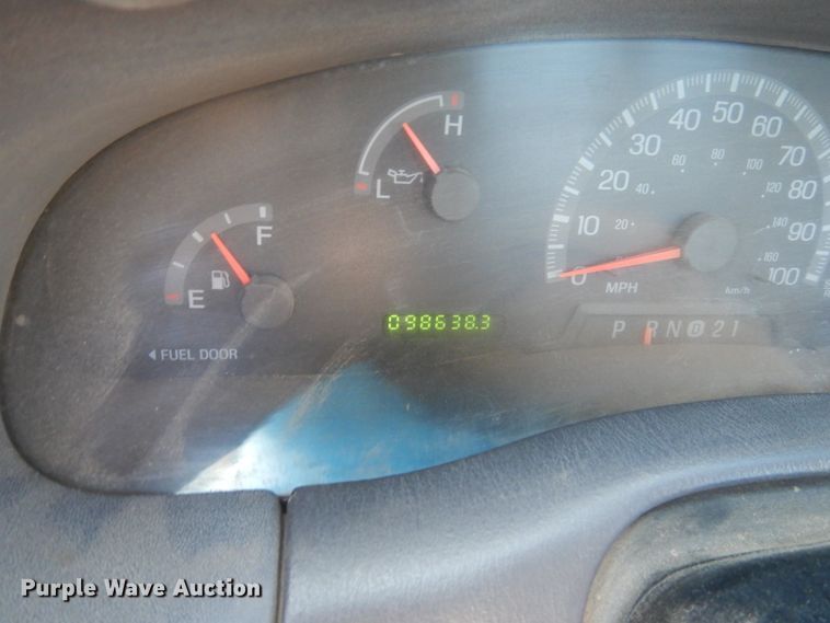 image for item EC9240 1999 Ford F150 pickup truck