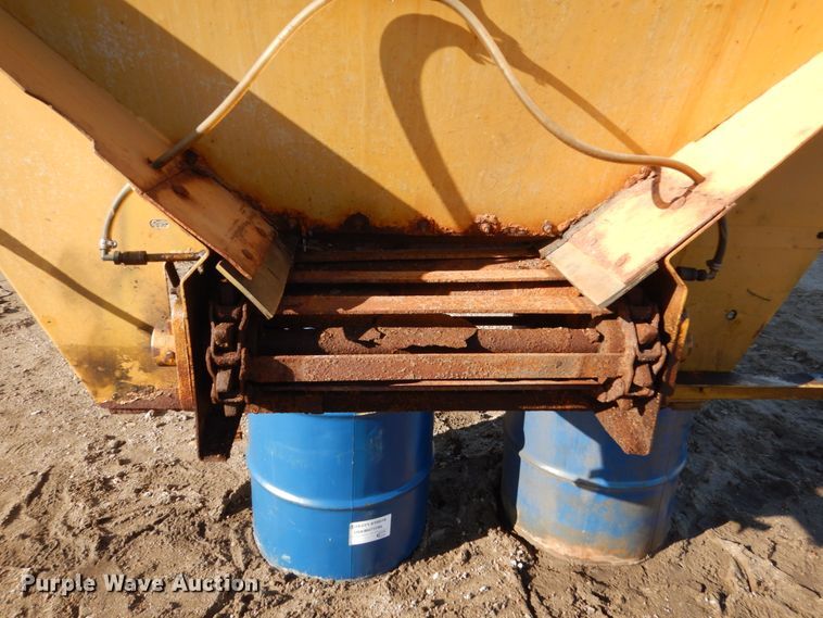 image for item EC9242 Henderson FSHM12 spreader