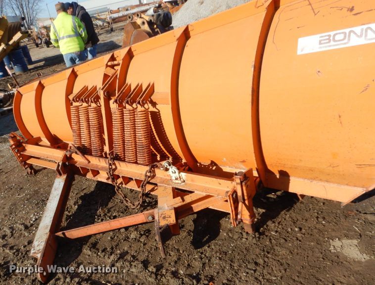 image for item EC9243 Bonnell 486-605 snow plow