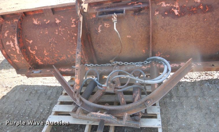 image for item EC9244 Snow plow