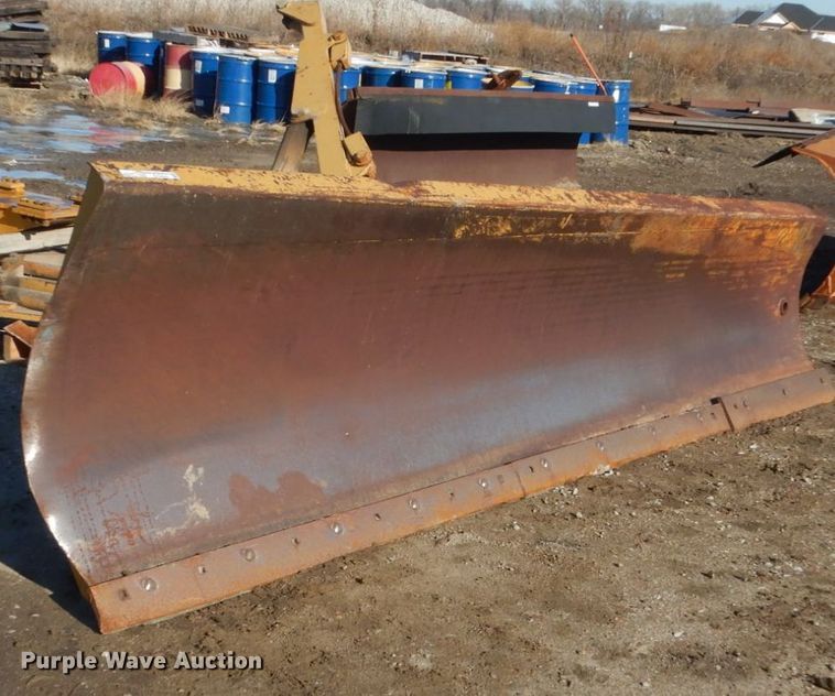 image for item EC9245 Henderson snow wing