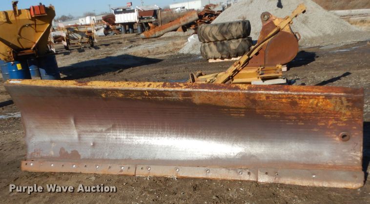 image for item EC9245 Henderson snow wing