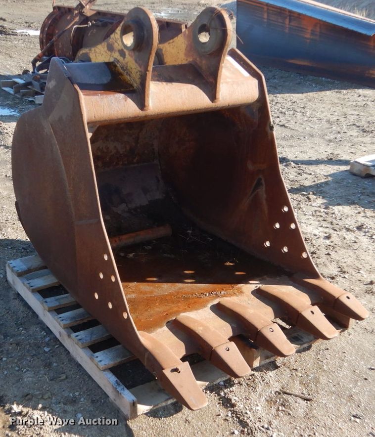 image for item EC9246 41"W excavator bucket