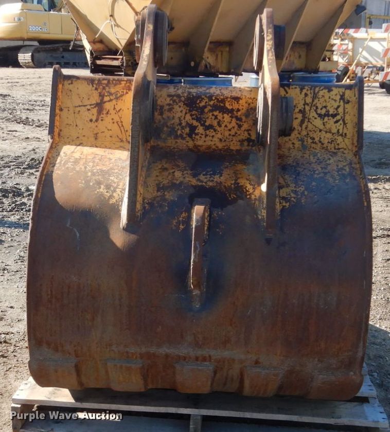 image for item EC9246 41"W excavator bucket