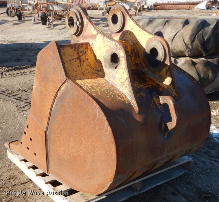 image for item EC9246 41"W excavator bucket