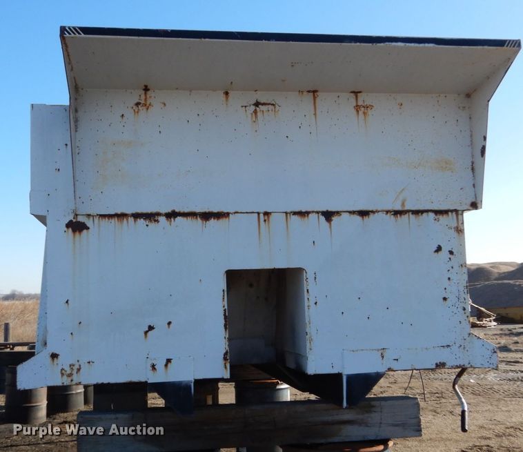 image for item EC9248 Dump bed