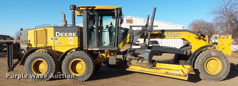 image for item EF9590 2011 John Deere 772GP motor grader