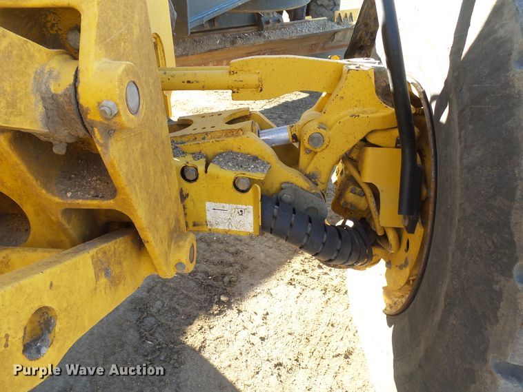 image for item EF9590 2011 John Deere 772GP motor grader