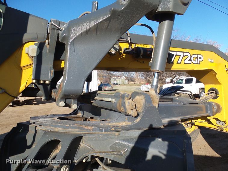 image for item EF9590 2011 John Deere 772GP motor grader