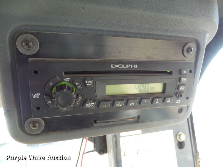 image for item EF9590 2011 John Deere 772GP motor grader