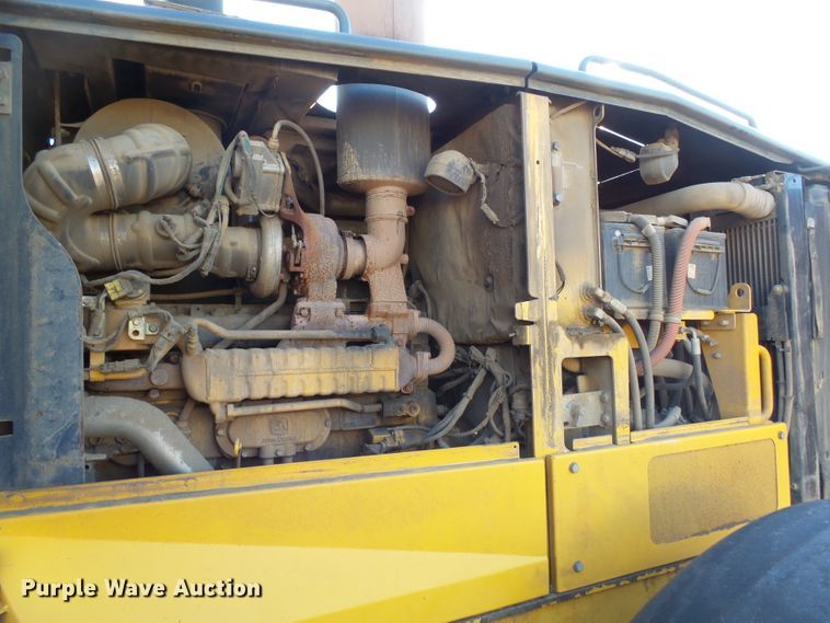 image for item EF9590 2011 John Deere 772GP motor grader