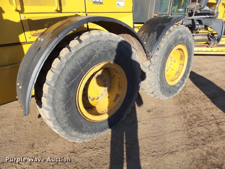 image for item EF9590 2011 John Deere 772GP motor grader