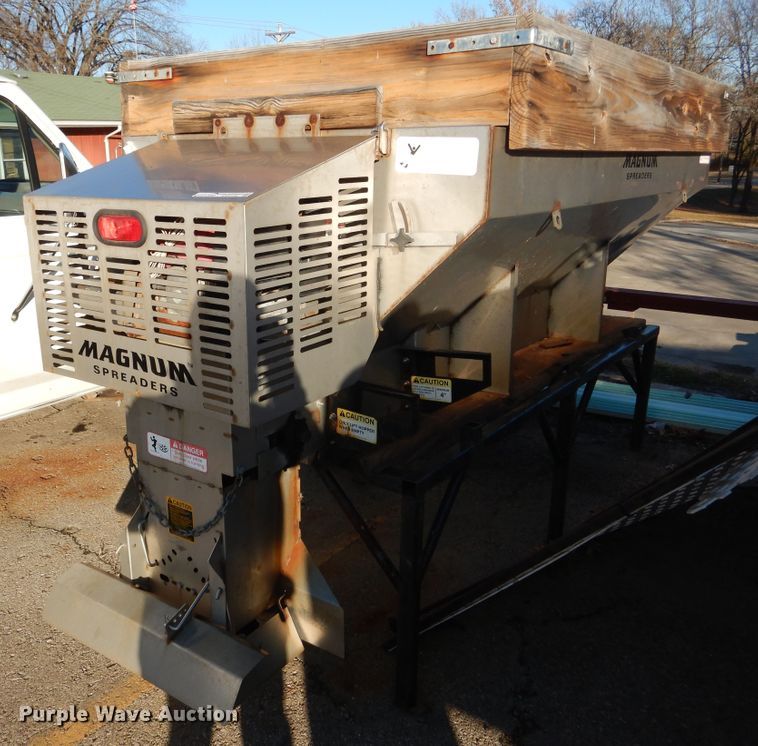 image for item EK9126 Magnum spreader