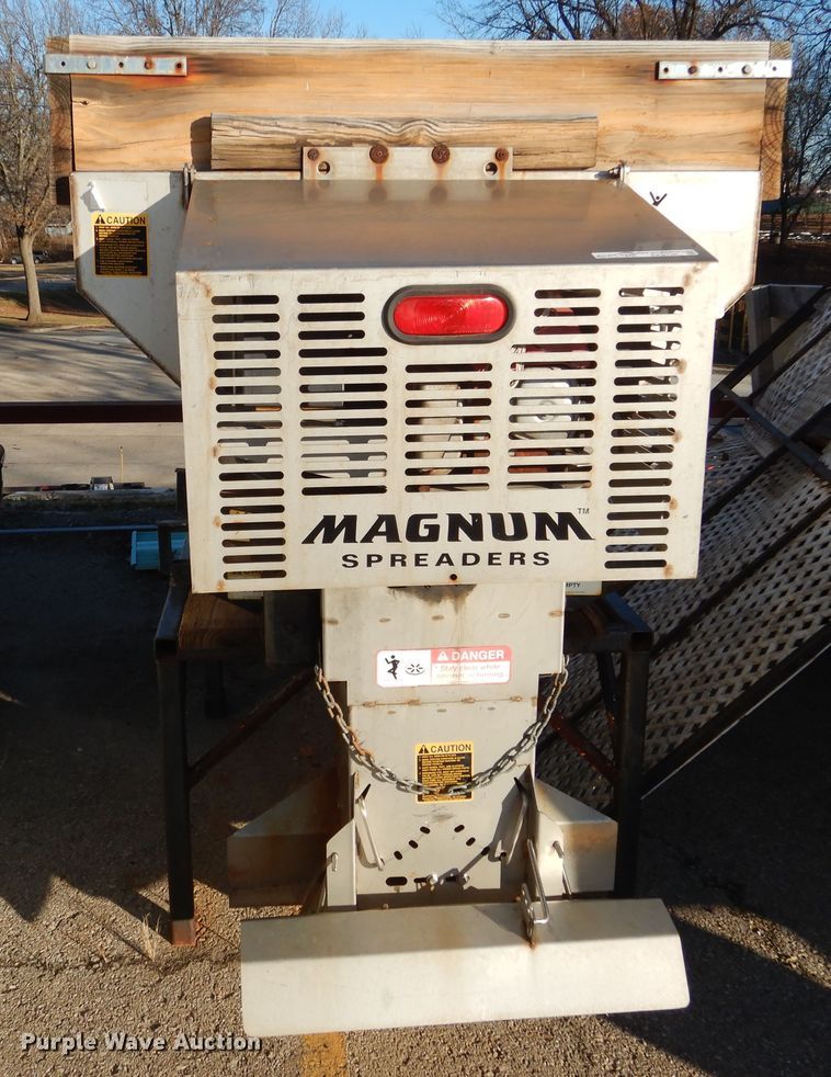 image for item EK9126 Magnum spreader