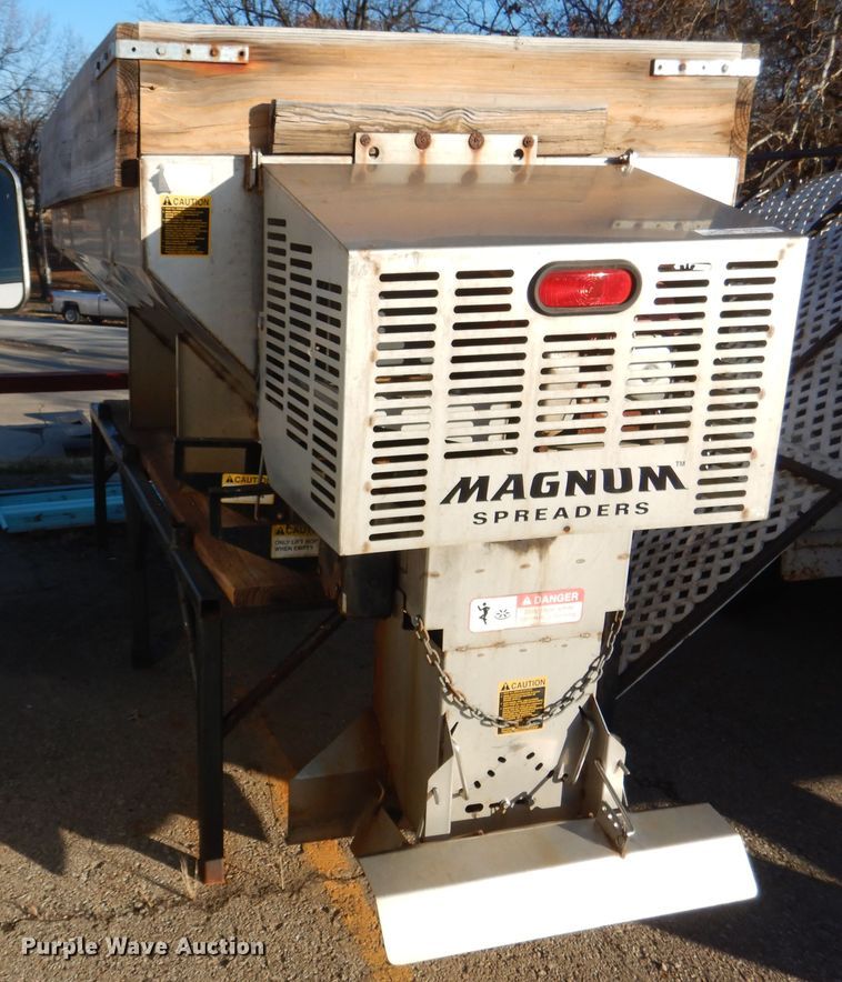 image for item EK9126 Magnum spreader