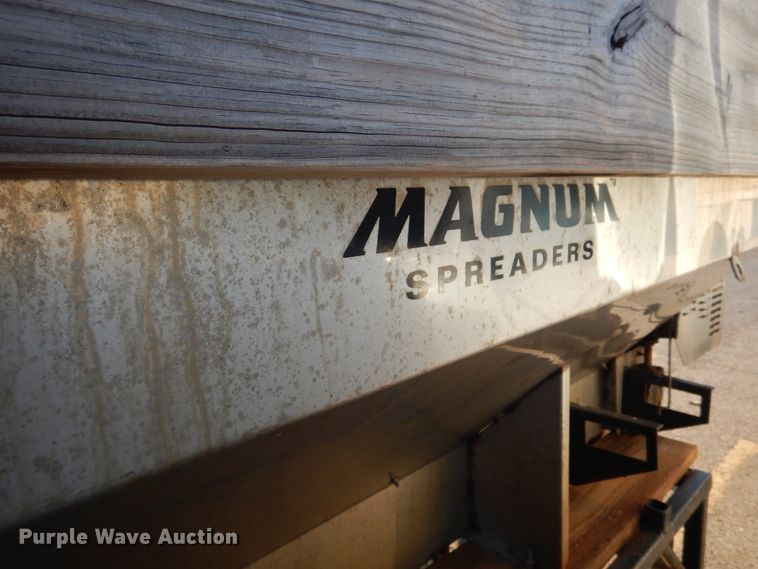 image for item EK9126 Magnum spreader