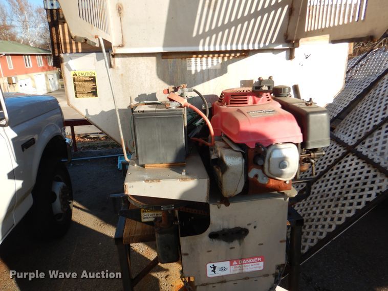 image for item EK9126 Magnum spreader