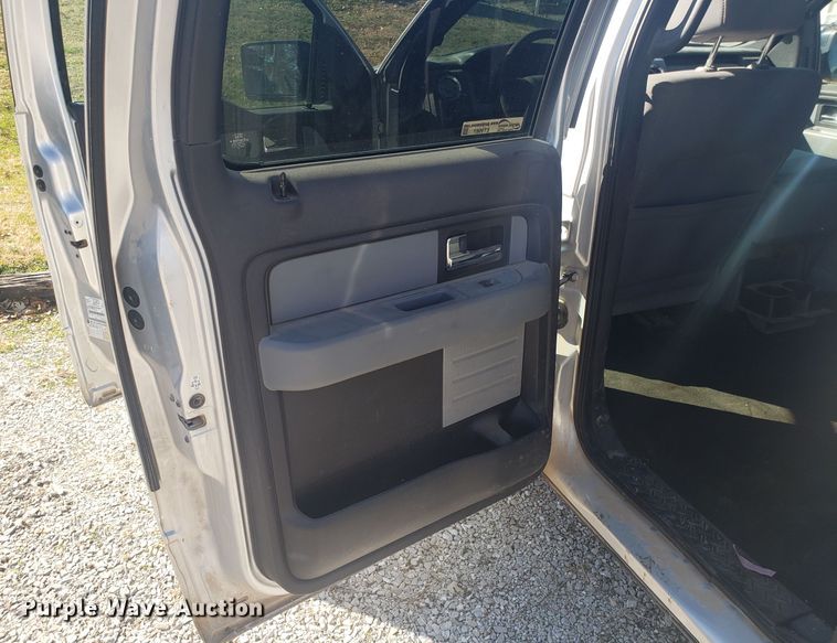 image for item ET9987 2012 Ford F150 SuperCrew pickup truck