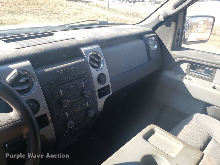 image for item ET9987 2012 Ford F150 SuperCrew pickup truck