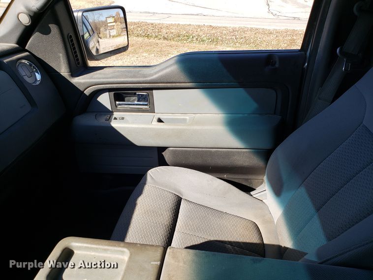 image for item ET9987 2012 Ford F150 SuperCrew pickup truck