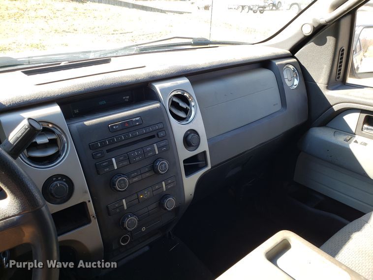 image for item ET9987 2012 Ford F150 SuperCrew pickup truck