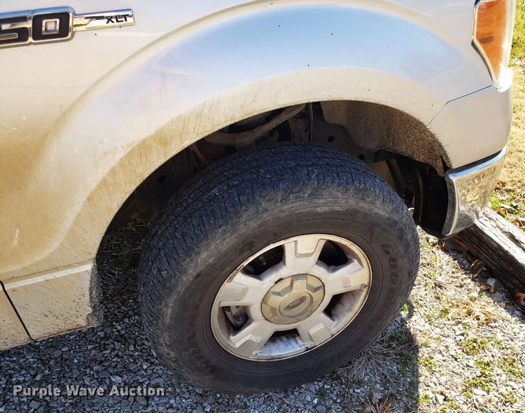 image for item ET9987 2012 Ford F150 SuperCrew pickup truck