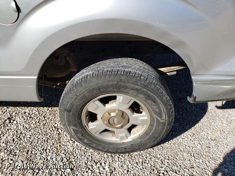 image for item ET9987 2012 Ford F150 SuperCrew pickup truck