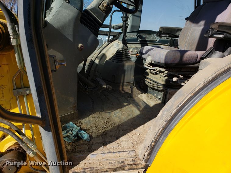 image for item ET9988 New Holland B95LR backhoe