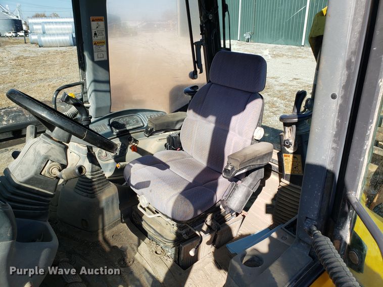 image for item ET9988 New Holland B95LR backhoe