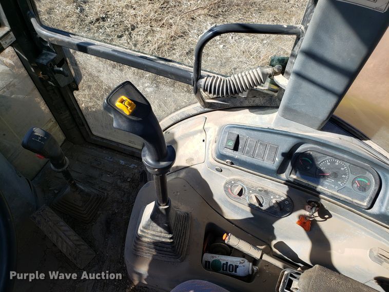 image for item ET9988 New Holland B95LR backhoe