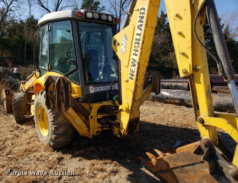 image for item ET9988 New Holland B95LR backhoe