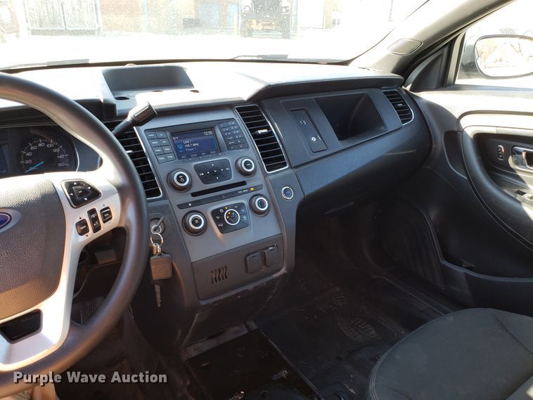image for item ET9990 2015 Ford Taurus Police