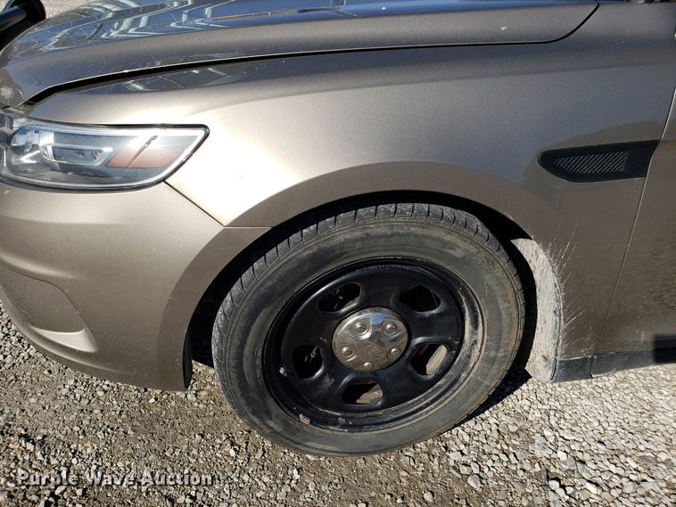 image for item ET9990 2015 Ford Taurus Police