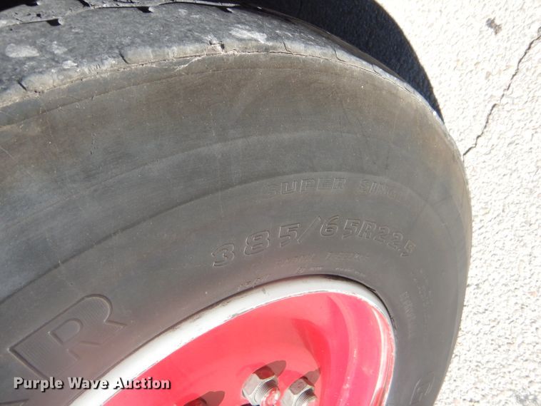 image for item EY9275 1993 E-one Hurricane fire truck