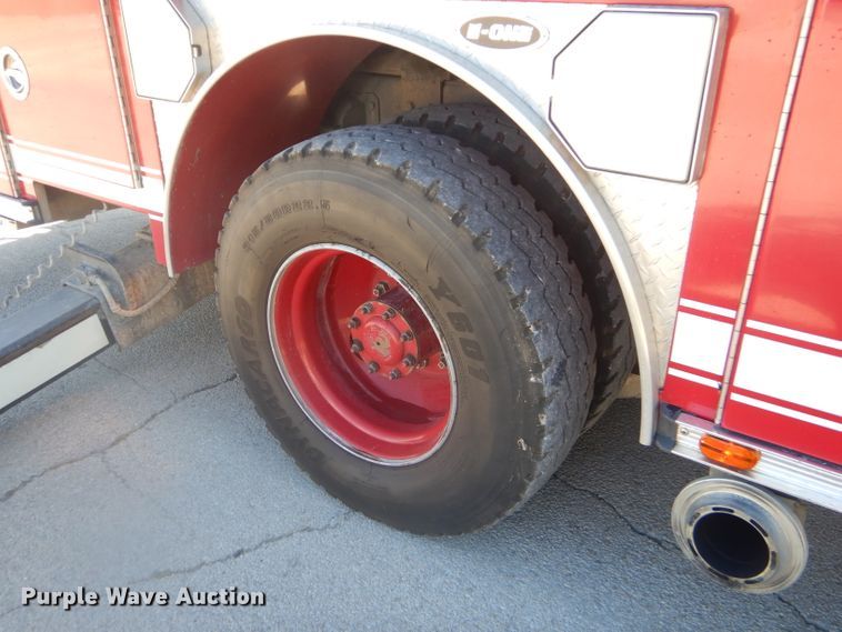 image for item EY9275 1993 E-one Hurricane fire truck