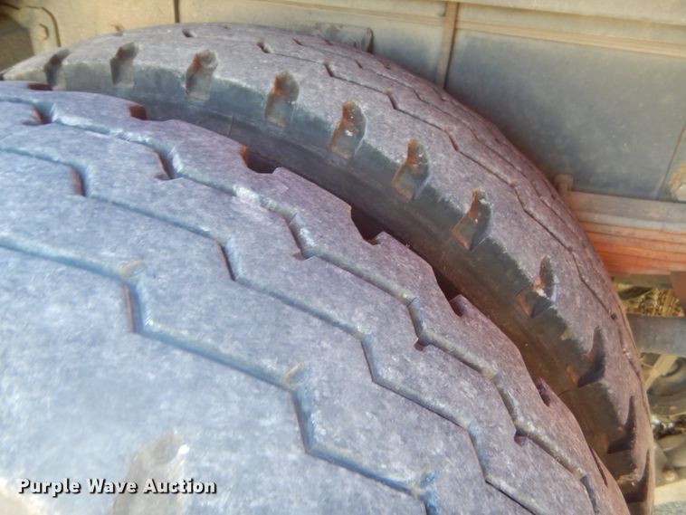 image for item EY9275 1993 E-one Hurricane fire truck