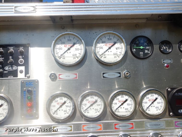 image for item EY9275 1993 E-one Hurricane fire truck