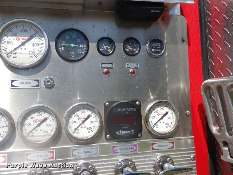 image for item EY9275 1993 E-one Hurricane fire truck