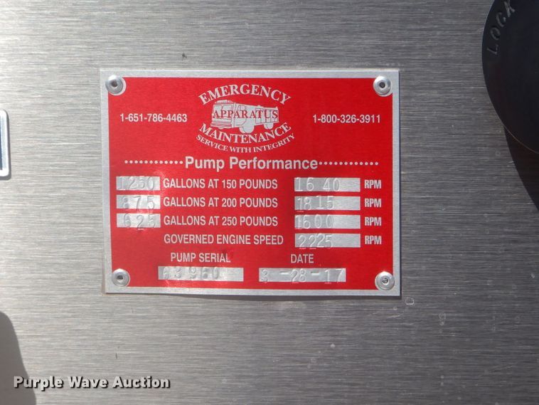 image for item EY9275 1993 E-one Hurricane fire truck